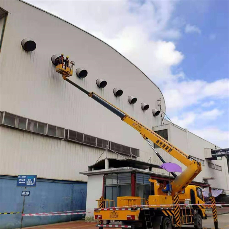 临武高空作业车出租服务：专业广告牌安装解决方案